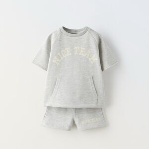 Zara Sweatshirt material outfit